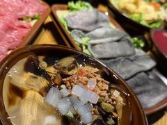 -壹兆圆重庆火锅手工炒底料(长白格林玫瑰湾店)