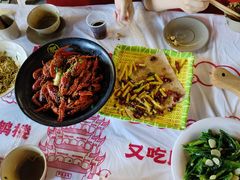 -肥肥虾庄·金牌油焖大虾(汉口城市广场店)