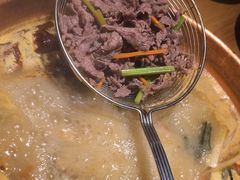 -洱火云南酸菜牛肉火锅(石景山当代商城店)
