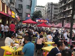 大堂-有奴思烤肉·清真(正宁路店)