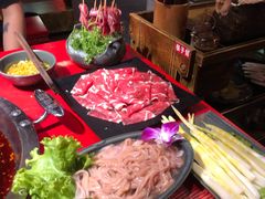 -谭鸭血老火锅(漳州路店)