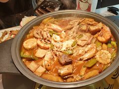 -徐记小怪兽肉蟹煲(中央大街店)