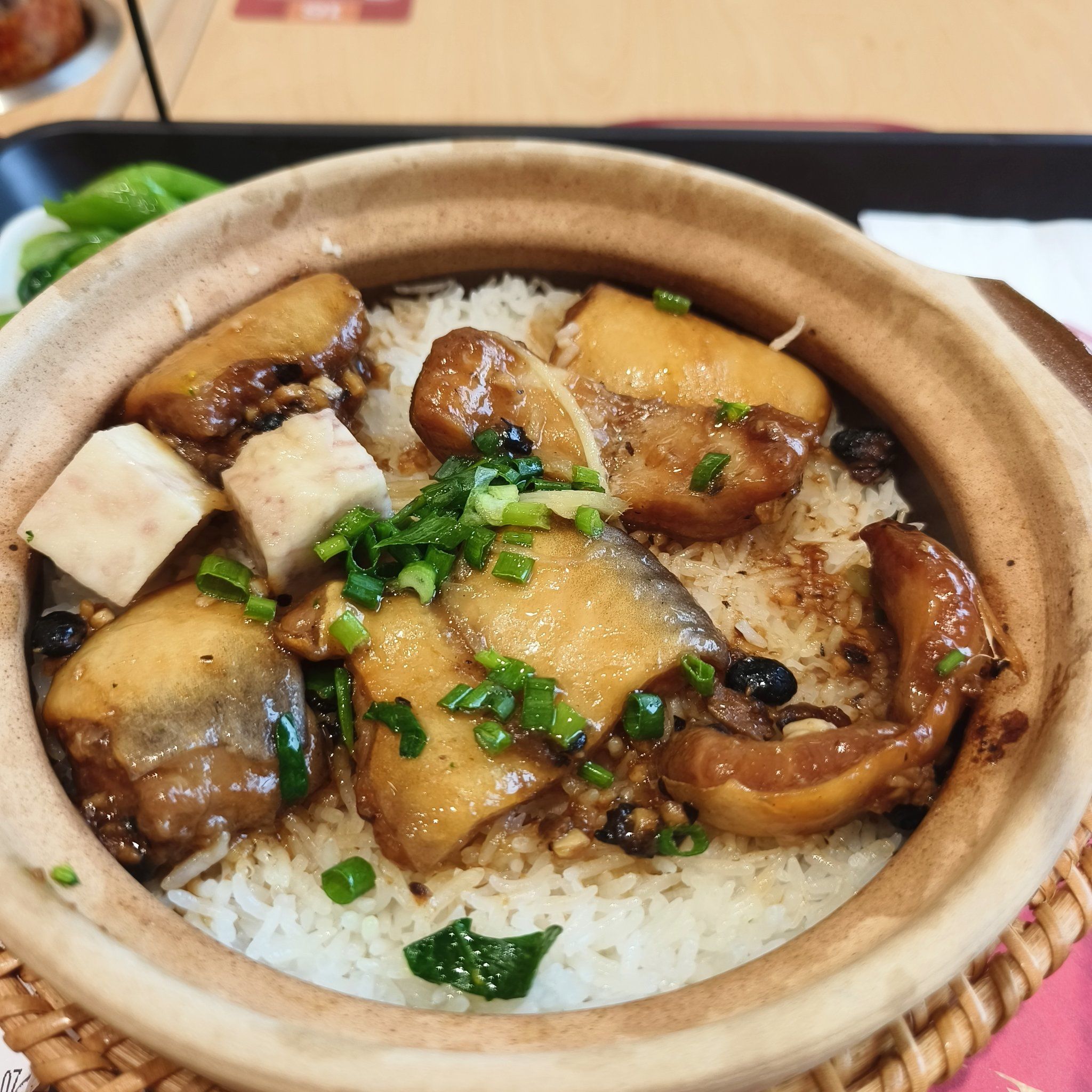 独家秘制,煲仔饭来一份