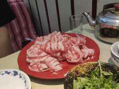 -洞庭洲·防空洞火锅·烧烤·铜锅涮肉(新百广场店)