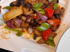 -鸿亨泰杂鱼馆(港馨家园店)