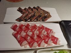 -海底捞火锅鲜切牛肉主题店(长寿路店)