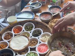 -包整·丝娃娃(一览甲秀楼风景店)