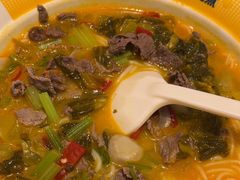 -粉小主·贵州酸汤牛肉粉(南京仙林金鹰店)