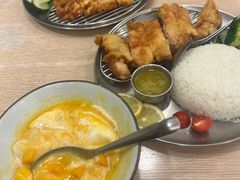 -佰搭果·广式茶餐厅(西华路店)