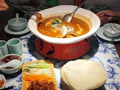 -卢大鲜鱼头捞饭(美利广场店)