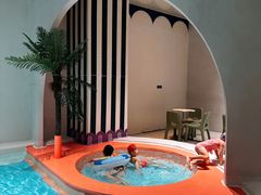 -涨巢·潮玩水疗局