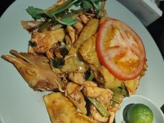 -大头虾越式风味餐厅(光明广场店)