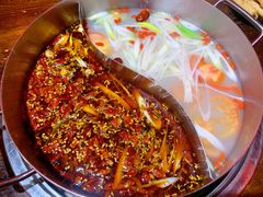 鸳鸯锅底-乐山串串香老火锅(鼓楼店)