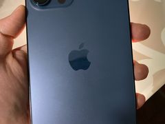 -Apple零售店(华贸购物中心店)