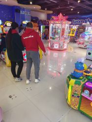 -Lucky Star幸运星&一同潮玩(友阿国际广场店)