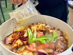 -刘姐啤酒鱼民族演艺餐厅(西街总店)