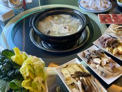 -野菌皇海景野生菌火锅(滨海大道店)