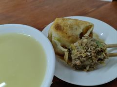 -宝瑞门钉肉饼店