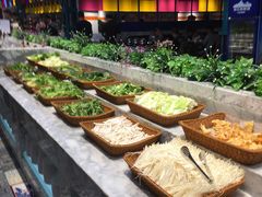 自助取餐区-火锅岛潮牌自助餐厅(天津天佑城店)