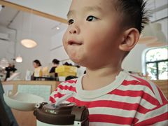 -彳亍咖啡·这里(水湾路店)