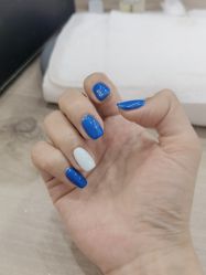 -进巍美甲美睫店