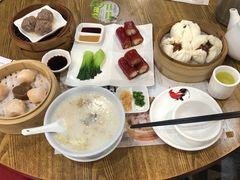 蜜汁叉烧包-赏点粤式点心(广州塔店)