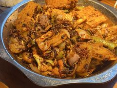 -嘎嘎鸭下巴·爆辣干锅(明教寺店)