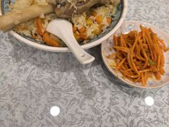 -汗腾格里·风味餐厅(新疆驻京办店)