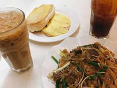 干炒牛河-香港新发烧腊茶餐厅(万象店)