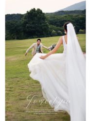 -雪中彩影婚纱摄影·微光艺术中心