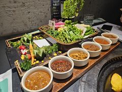 东北蘸酱菜-蘸小院铁锅炖·蘸酱菜·东北菜(怀远门店)