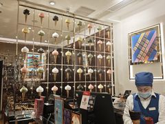 -VENCHI 闻绮(上海佛罗伦萨小镇店)