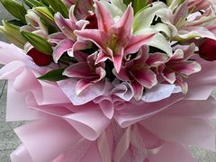 -花冠鲜花(勿忘我花店)