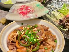 烧牛小牛排盖饭-铭牛烧肉·和牛海鲜自助(高新月牙湖店)