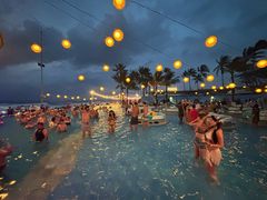 -FINNS Beach Club