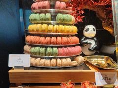 -雍容荟帝王蟹活龙虾展台自助(IFS黑金店)