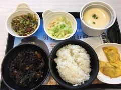 -老娘舅餐厅(黄龙体育中心店)