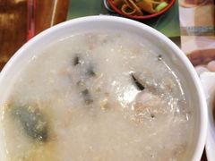 皮蛋瘦肉粥-添好运点心专门店(深水埗店)