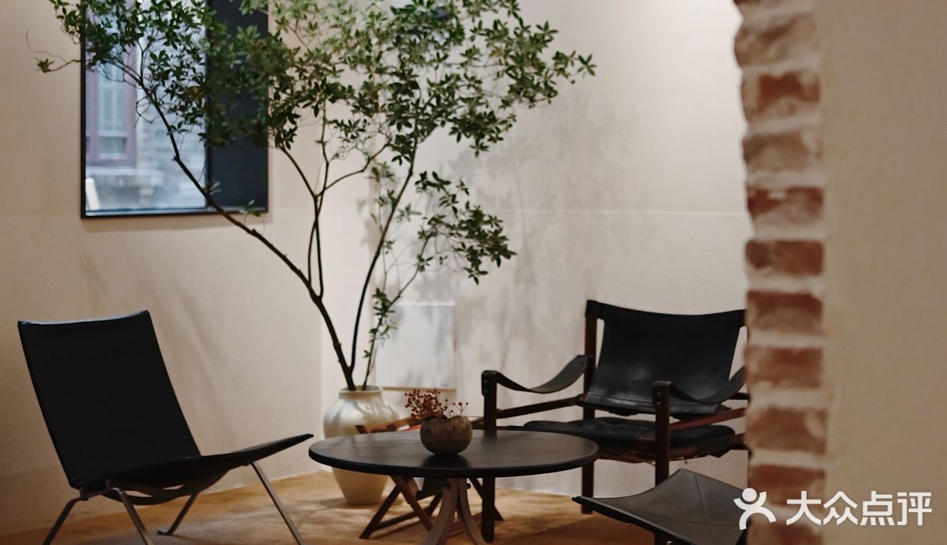 忍忍咖啡｜i人们狂喜的日系侘寂风新店