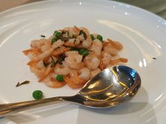 清炒手剥凤尾虾-上海皇廷花园酒店·御宴中餐厅