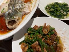 -黄泥岗·地道湖北菜(奥特莱斯店)