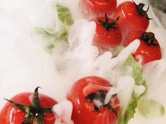 番茄脆菇沙拉-小大董·烤鸭(凤凰汇店)