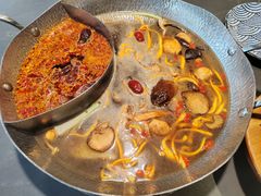 -楠小云·云南鲜牛野生菌自助火锅(九眼桥店)