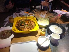 -多嘴肉蟹煲(万达店)