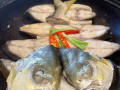 水油盐焗金鲳鱼-海铺·渔家虾水饺(皇姑店)