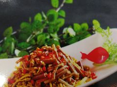 -撒拉人家.酸菜牦牛肉火锅