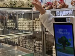 -白玉兰食品甜凤店(合生汇店)