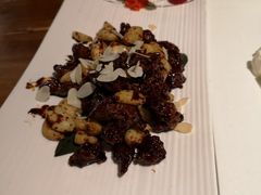 黑蒜子牛肉粒-陆壹捌餐厅(五大道店)