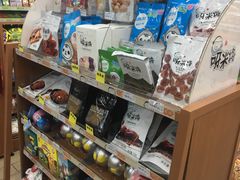 -全家便利店(莲花池东路店)