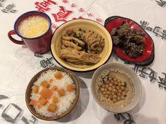 -东排食堂长沙小吃大排档(五一广场店)